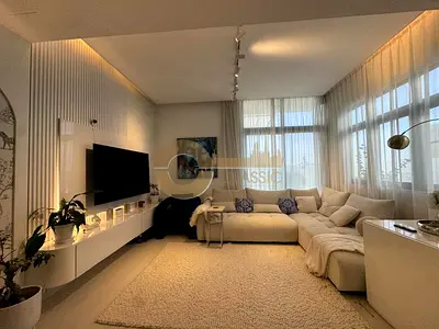 Upgraded Corner Unit | Furnished | Single Row
