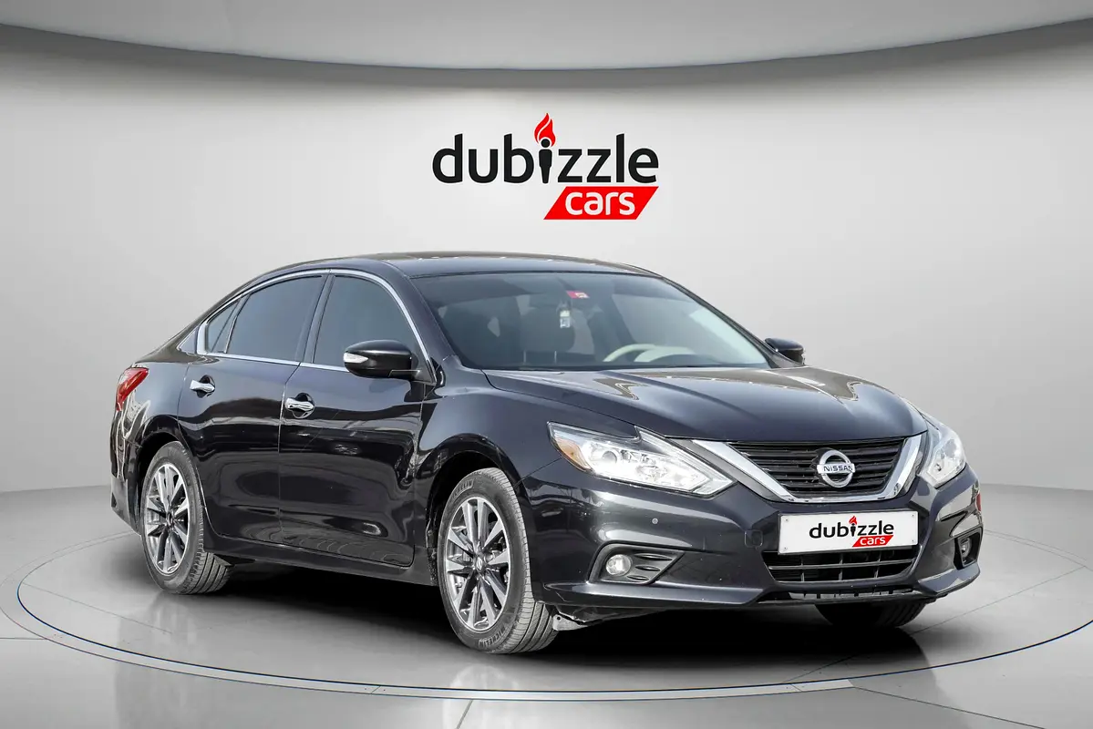 Nissan Altima 2017 — photo 1 of 15