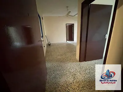 أجمل وأنسب سعر شقة غرفتين وصالة في الشويهين، مع 2 بلكونة بإطلالة مفتوحة، وموزع للخصوصية.