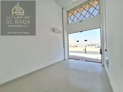 موقع متميز، سعر مناسب، محلات/مكاتب متاحة للإيجار في الراشدية، عجمان