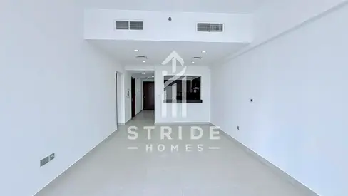 Generous 1BR Apartment | Balcony | Street View