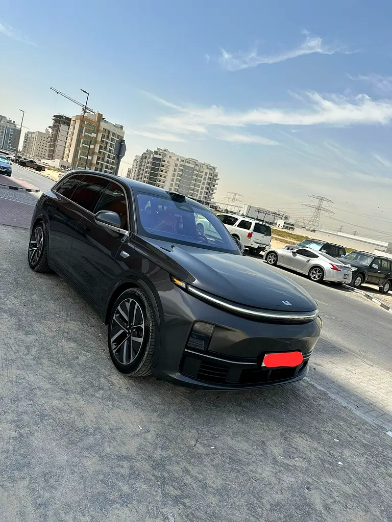 Li Auto L7 2024 — photo 1 of 17