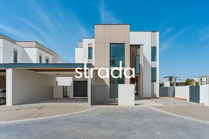 Handed Over | Corner | On Central Park