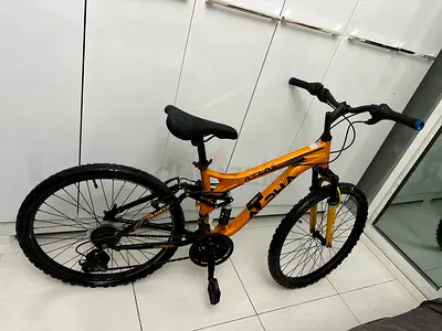 Full suspension bike 24”