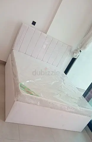 Luxury koshan new Queen size bed including mattress good Quality Queen bed strong