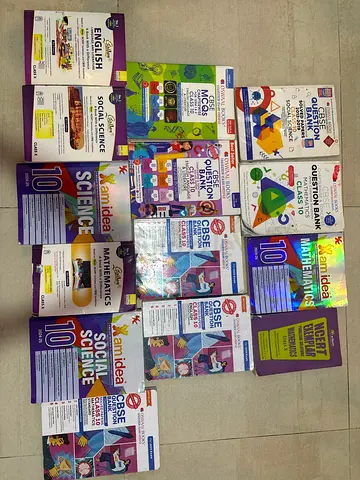 Grade 10 perfect condition guide books (2022,2023,2024,2025)