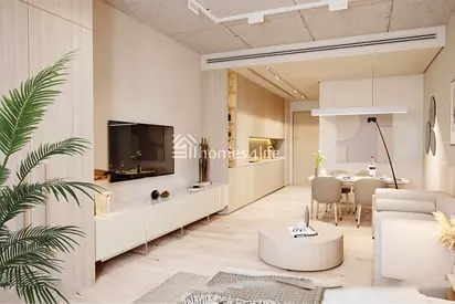 Large Studio | High Floor | With Balcony