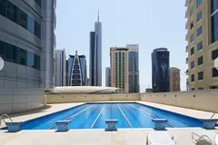 Large private bedroom in luxury Marina flatshare in front of DMCC metro