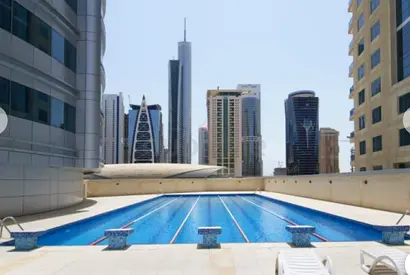 Large private bedroom in luxury Marina flatshare in front of DMCC metro