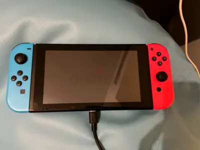 Nintendo Switch Console (Neon Blue/Red) - Working Condition