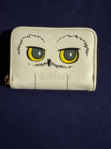 Small white zip-around owl wallet - good condition