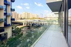 West Beach Access | Modern | Vacant