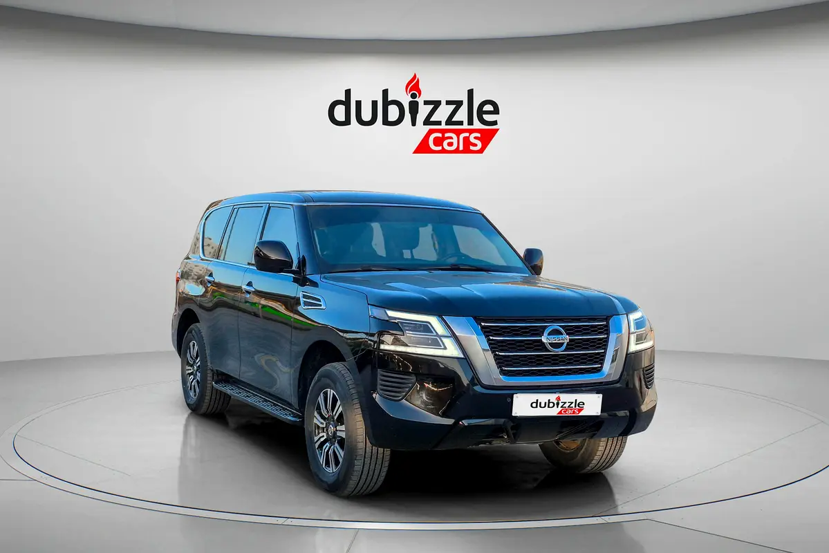 Nissan Patrol 2021 — photo 1 of 12