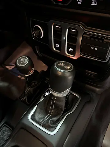 Jeep Wrangler Sahara, миниатюра 15