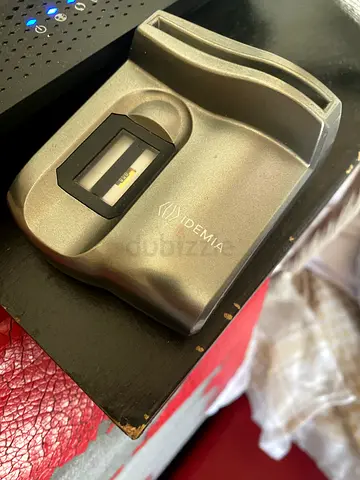 Card reader / chip reader