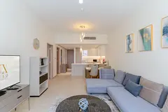 SPACIOUS AND COSY 1BR MARINA LIV - AVAILABLE NOW