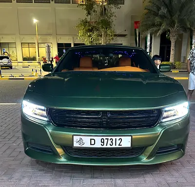 2020 dodge charger/clean exterior and interior