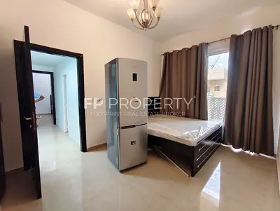 Stunning 2BR| STEPS FROM CIRCLE MALL | Vacant