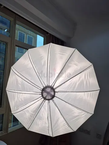 Aputure  300x LED Light - aputure lantern 90cm soft box ,provision c stand ,fxlion bp-250 wh charger