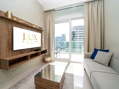CANAL WATER VIEW 1BR BUSINESS BAY AVAILABLE NOW
