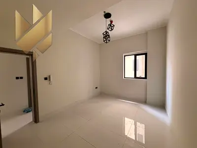للايجار السنوي غرفه وصاله الجاده تشيبطبات رائعه  مساحات ممتازه واطاله رائعه