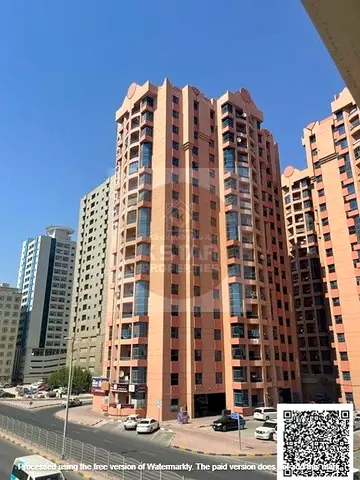 شقة واسعة مكونة من 3 غرف نوم وصالة للإيجار في البرج A-4 أبراج النعيمية عجمان.