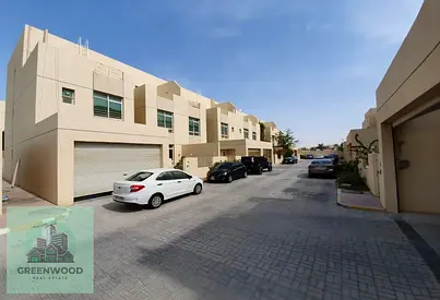 Spacious Studio W/Separate Kitchen Space Windows Proper Washroom IN KCA