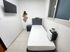 Maids Room | Near Metro and Marina Mall | for Ladies Only