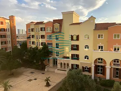 Ready 2 Move 1 Bedroom Unit Next to Metro Station