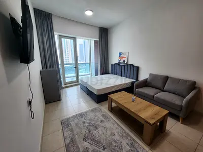 Full Master Room | Near Metro and Marina Mall | For Single Lady Only