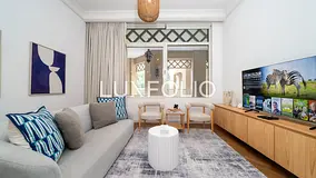 ALL BILLS INCLUDED UPGRADED LOWER FLOOR - AVAILABLE NOW