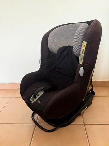 My Maxi-Cosi Milofix used infant car seat — clean and working