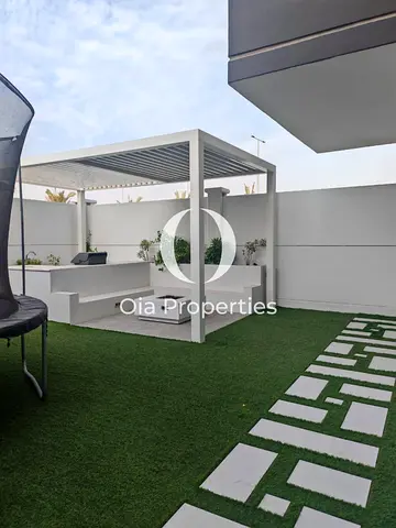 Lavish 5BR+M | Unique Community | Prime Location