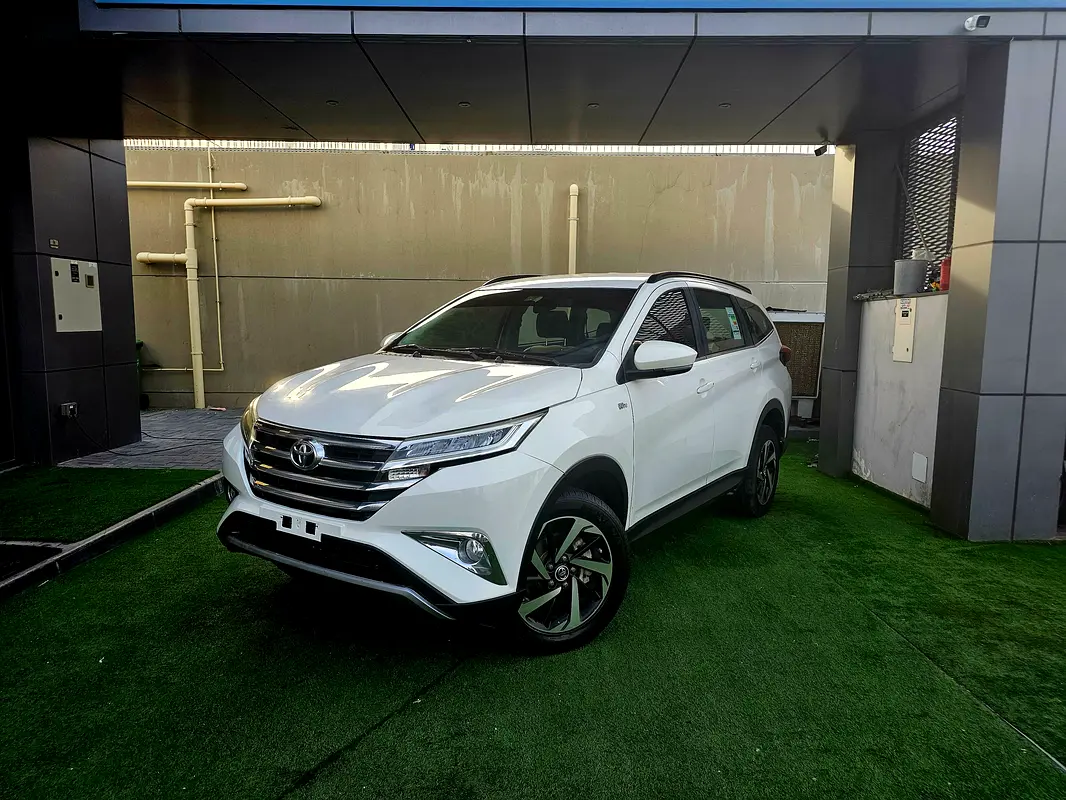 Toyota Rush 2022 — photo 1 of 17