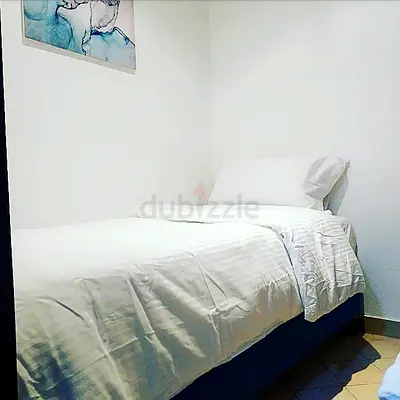 Ensuite Single Room in luxury Duplex penthouse, Dubai Marina