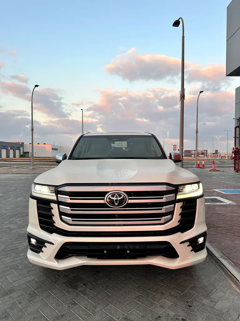 Toyota Land Cruiser 2026 — photo 1 of 10