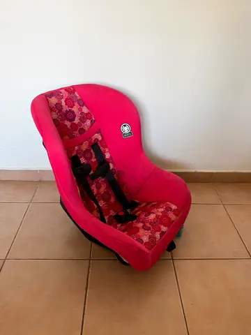 Pink Infant Car Seat with 5-Point Harness - Good Condition