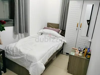 Partition for lady in Al Taawun