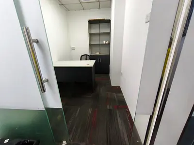 🏢 Fully Furnished Business Center Office for Rent