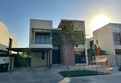 Stand Alone | Well-Maintained | Private Garden