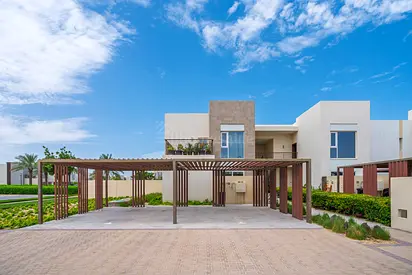UNFURNISHED STACKED HOUSE | PREMIUM HOME