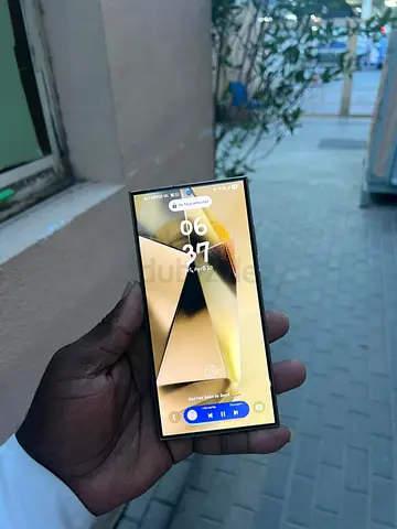 Samsung smartphone - good condition, working