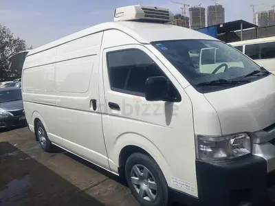 2023 Toyota Hiace Chiller Van Highroof