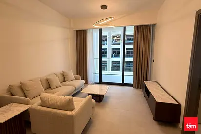 Spacious High Quality Vacant Fully Furnished