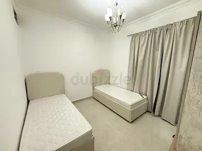 Executive  Room for rent Warsan 4