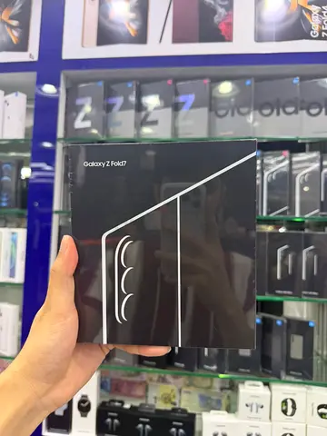 Samsung Galaxy Z Fold 7 256 GB Brand New