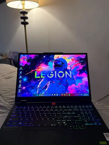 Lenovo legion 5 RTX 5070