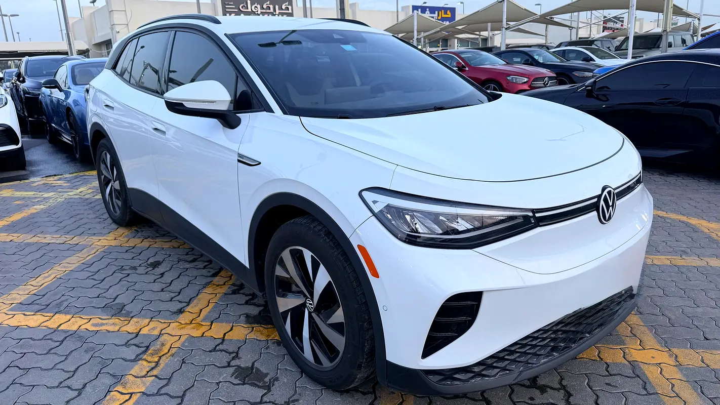 Volkswagen ID.4 2023 — photo 1 of 12