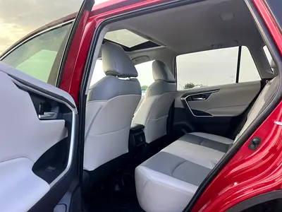 صورة مصغرة 16 لـ 2025 Toyota RAV 4