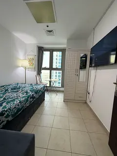 Golf course view Room in Dubai Marina- No commission